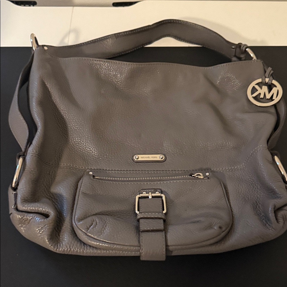 Michael Kors Gray Leather Shoulder Bag